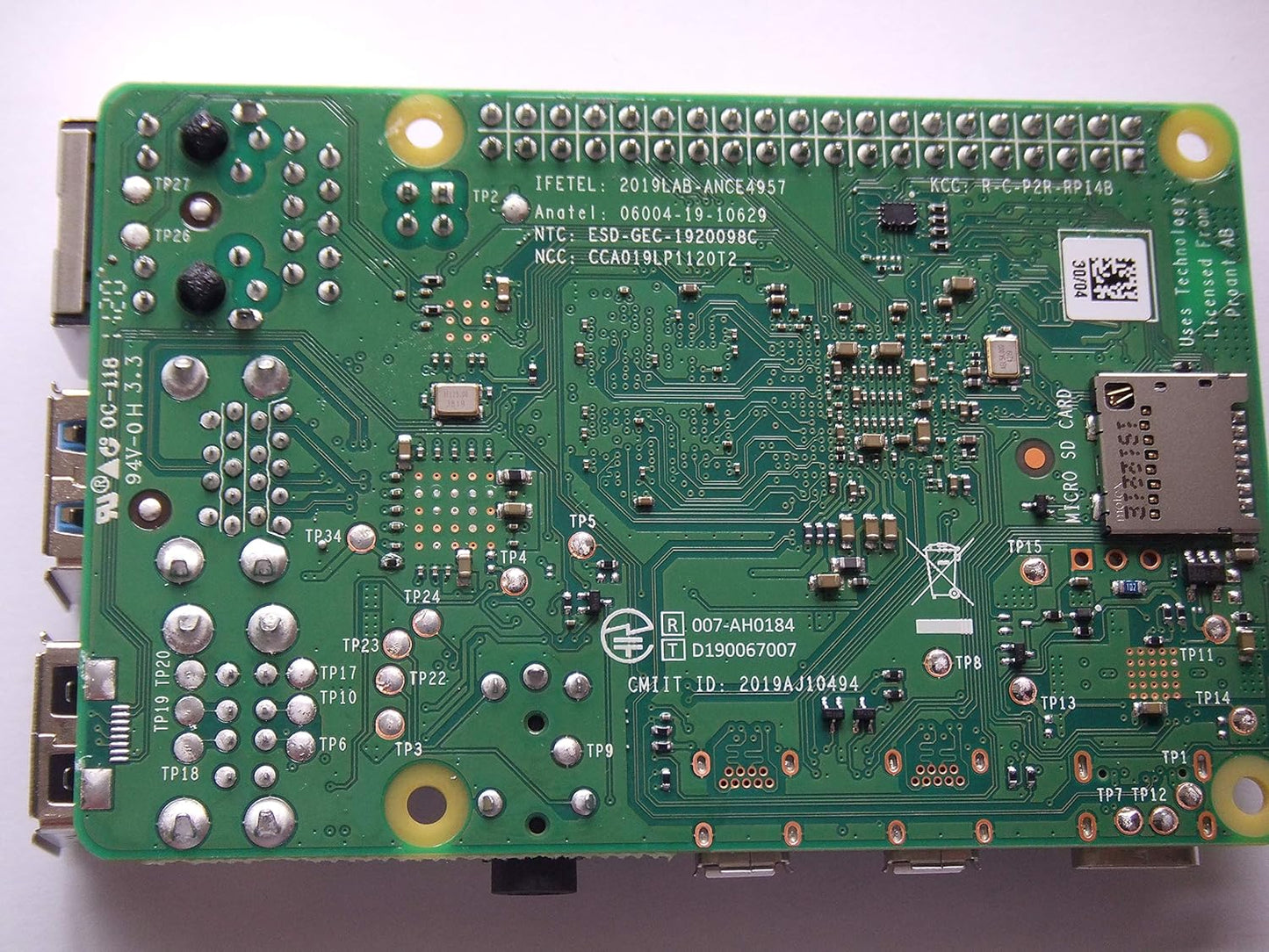 Pi 4 Model B (8GB) made in UK element14製 技適マーク入